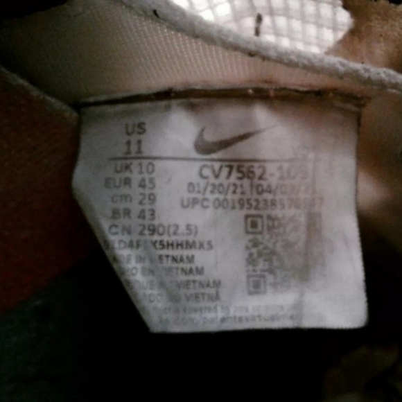 Nike LeBron XVIII Low 'Sylvester vs Tweety' Men's 11 Space jam Looney tune squad - Picture 7 of 7